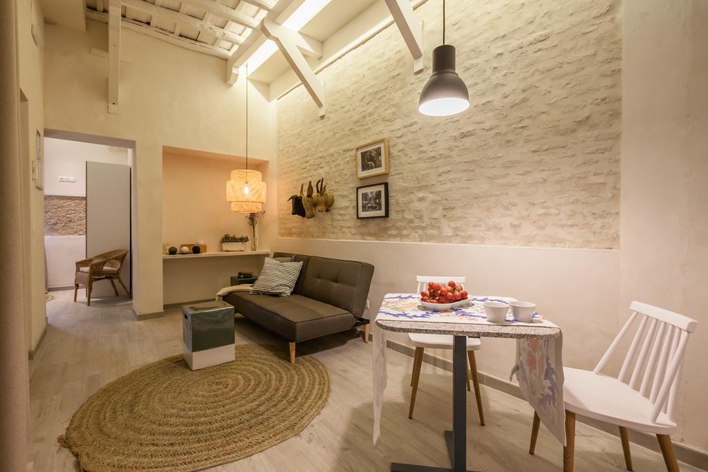 Tomas Ibarra Pool & Luxury Apartment Seville Exterior photo