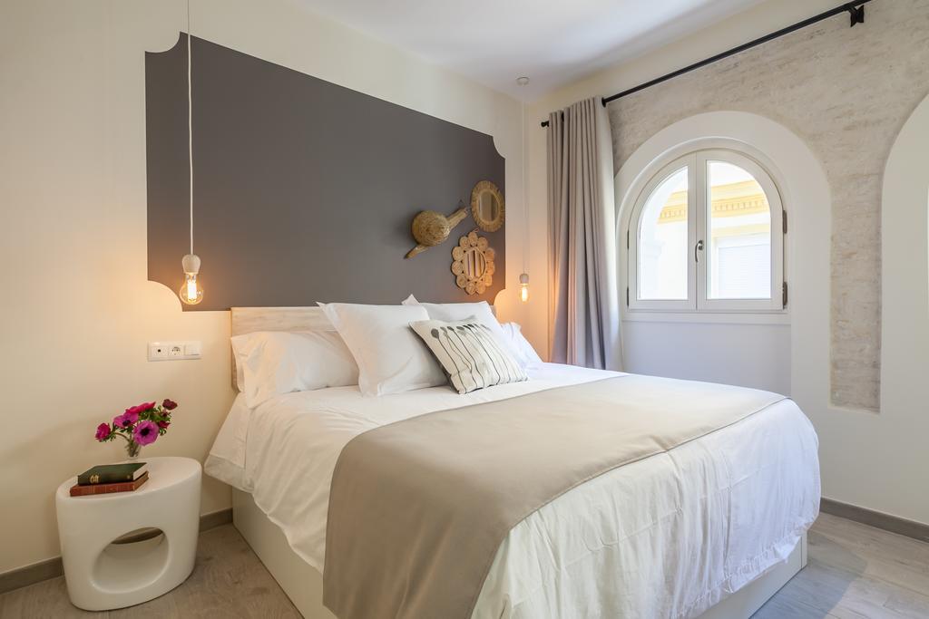 Tomas Ibarra Pool & Luxury Apartment Seville Exterior photo