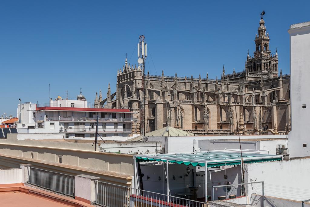 Tomas Ibarra Pool & Luxury Apartment Seville Exterior photo