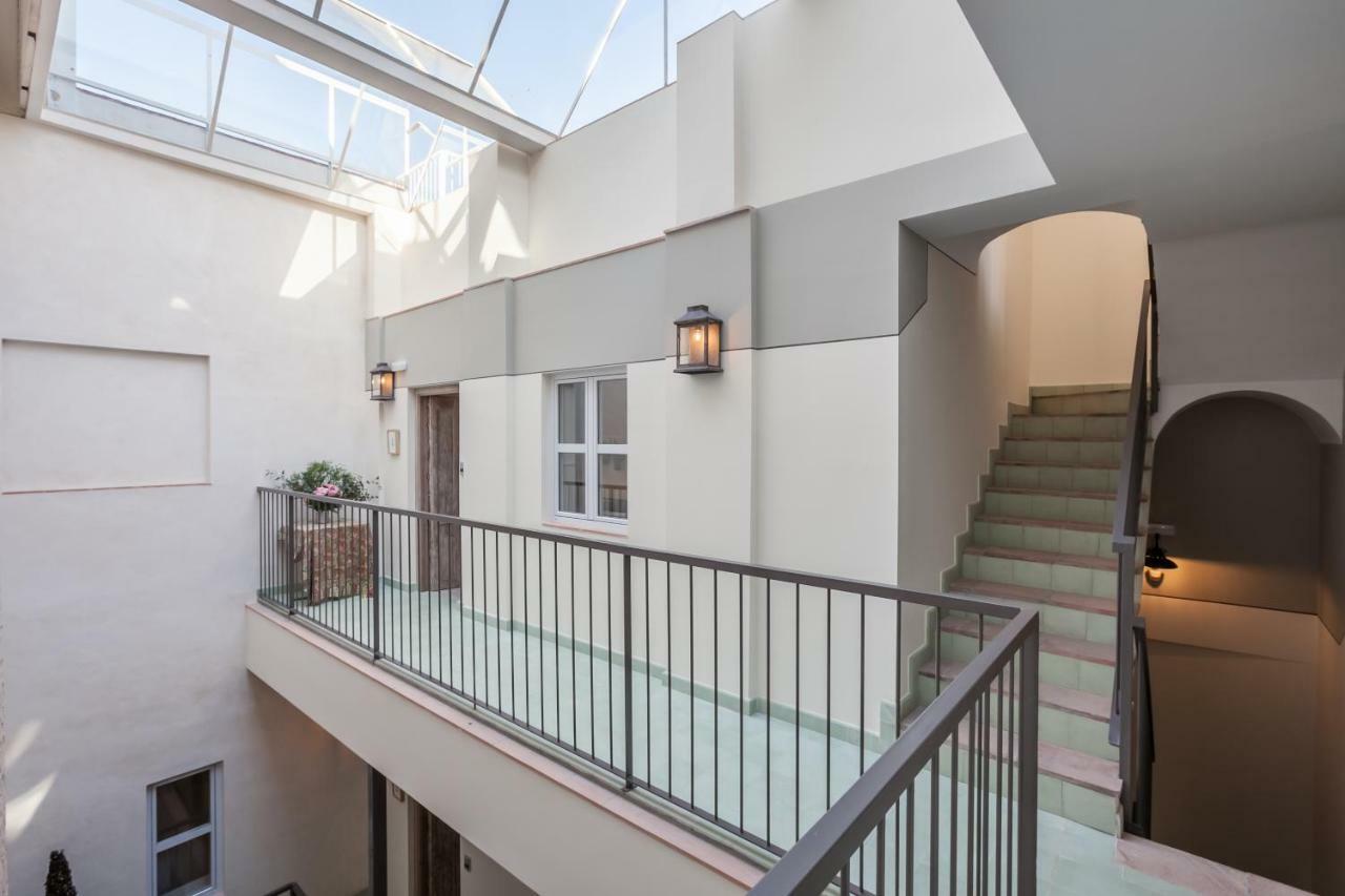 Tomas Ibarra Pool & Luxury Apartment Seville Exterior photo